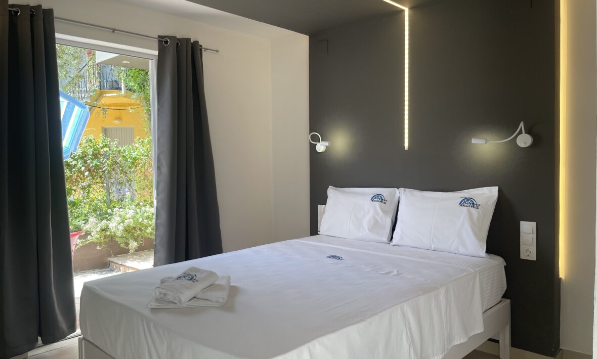 One Bedroom Apartment